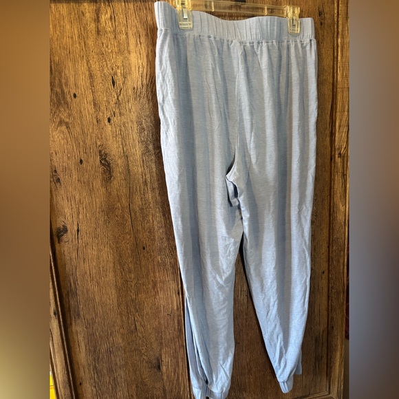 Fabletics RestoreKnit Tapered Pant in Faded Denim, size large - Picture 6 of 10